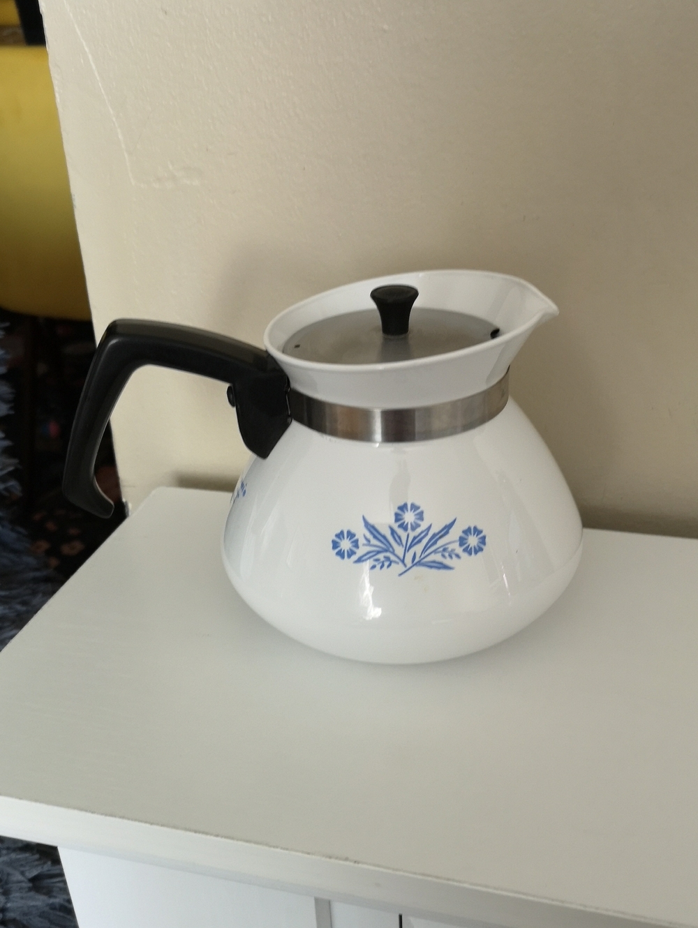 Vintage Corning Ware Enamel Teapot in Excellent Never-used Condition 900ml